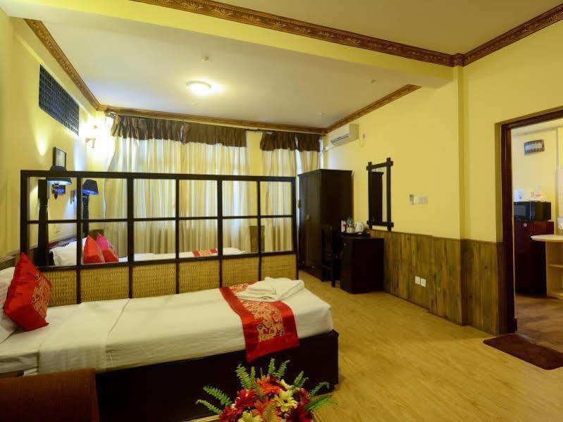 Dream Nepal Hotel And Apartment Kathmandu Exterior photo