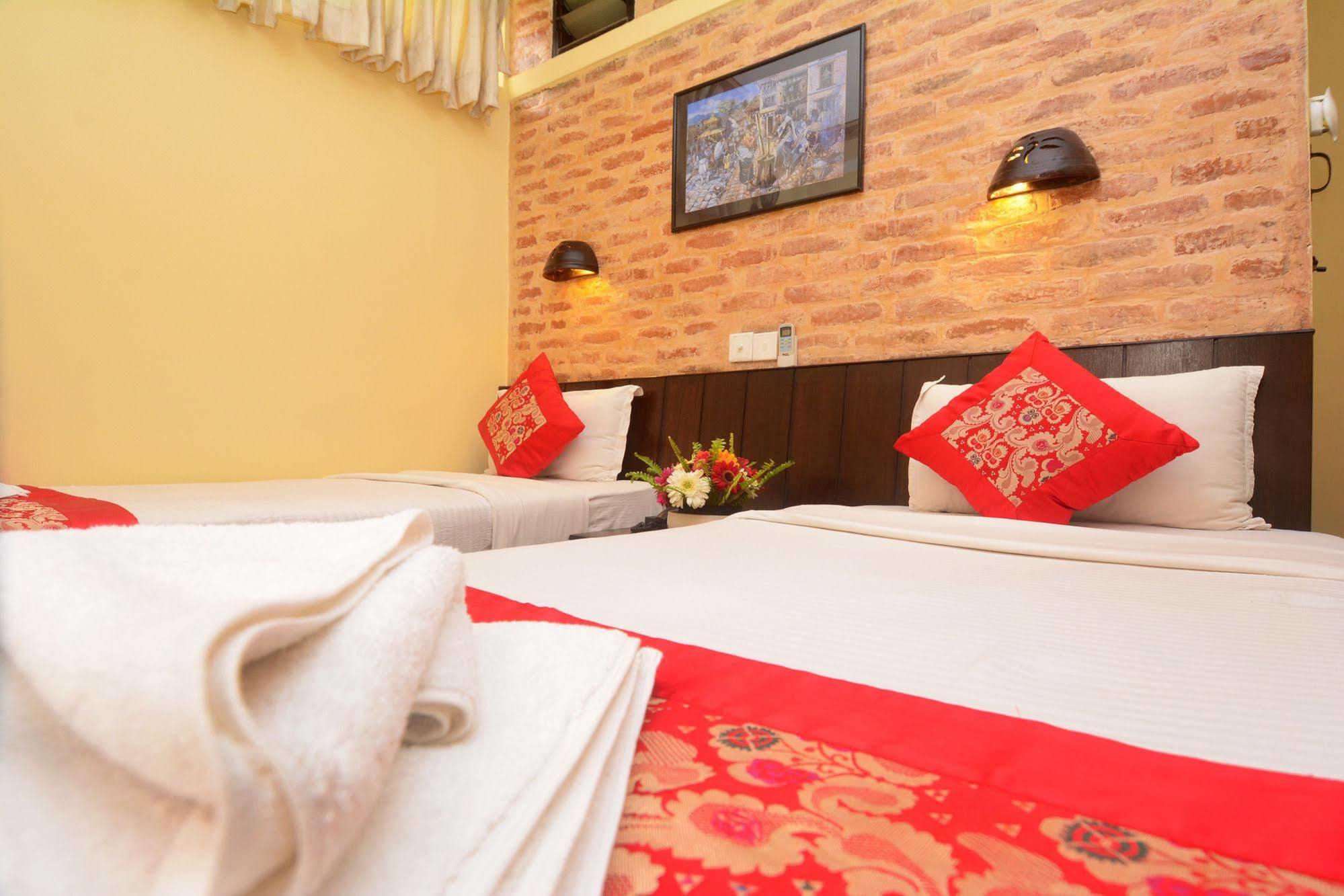 Dream Nepal Hotel And Apartment Kathmandu Exterior photo